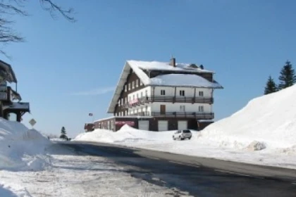 Raquettes à neige privative Blanches Roches - app.name