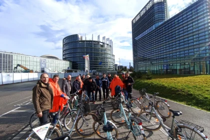 Visite complète de Strasbourg à vélo en français - app.name