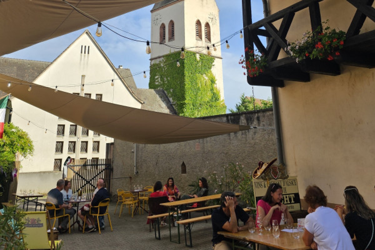 Gourmet aperitif at the Independent Winegrower's - Bonjour Alsace