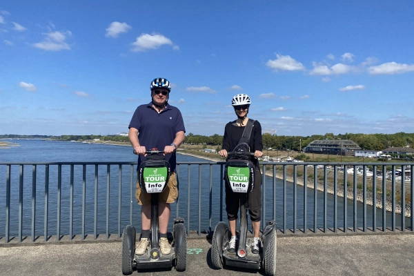 Segway Tours in Düsseldorf: XXL Tour - Bonjour Alsace