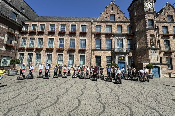 Segway Tours in Düsseldorf: classical City-Tour - Bonjour Alsace