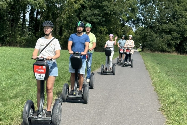 Mönchengladbach Schlösser des Niederrheins XXL Tour (3h) - Bonjour Alsace