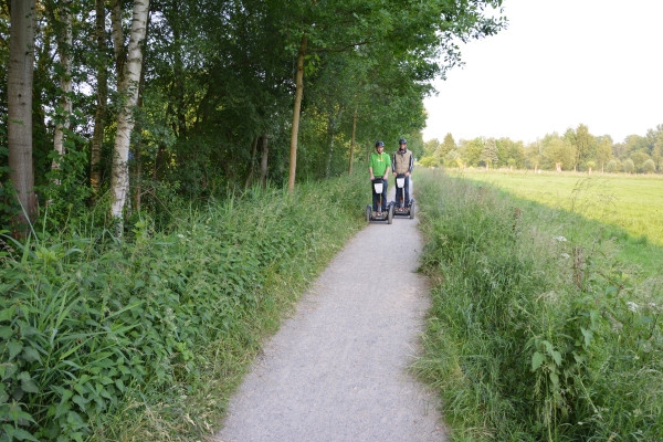 Neuss: Schloss Dyck-Tour (max. 120 Min) - Bonjour Alsace