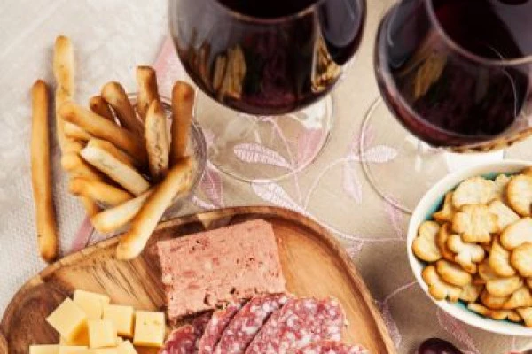 Milan Aperitivo & Street Food Tour - Bonjour Alsace