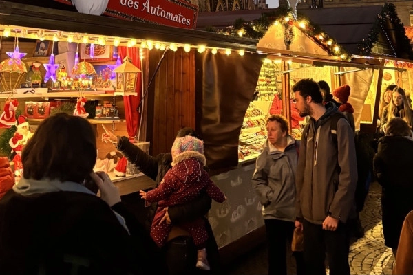 Unusual treasure hunt on the Christmas market (Riquewihr) - Bonjour Alsace Unusual treasure hunt on the Christmas market (Riquewihr) - Bonjour Alsace